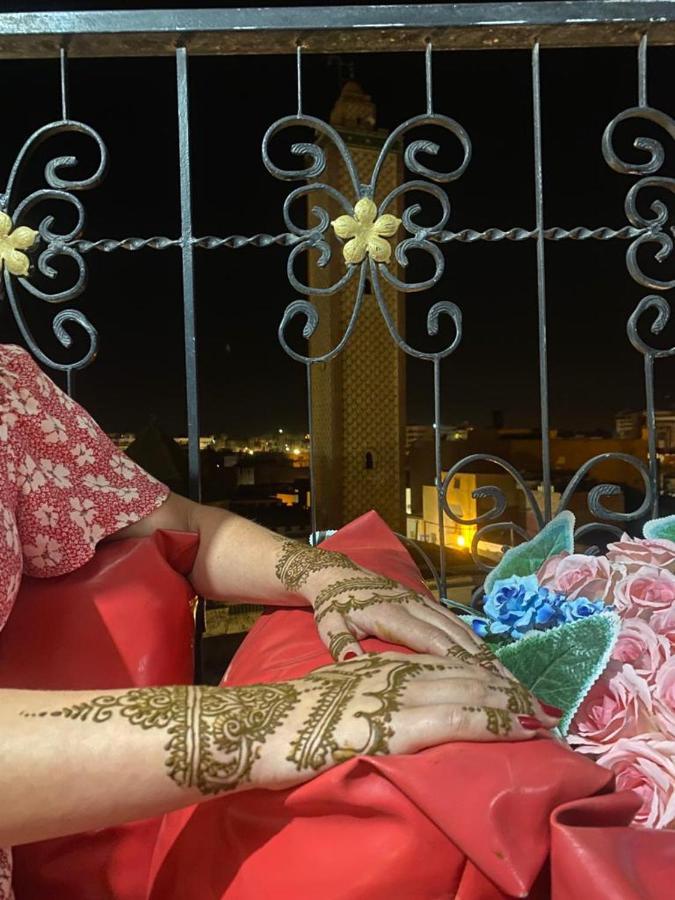 Hotel Lahlou Riad Cafeteria Уджда Экстерьер фото